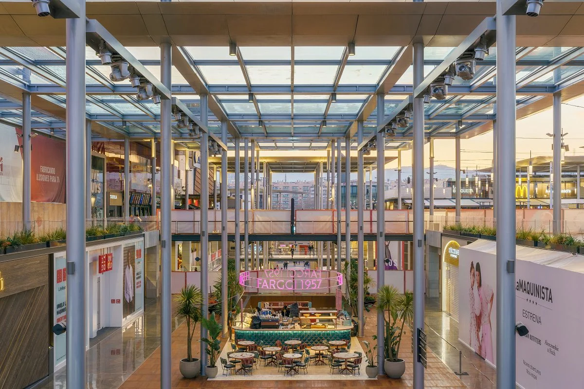 corporate photography shopping centre Madrid