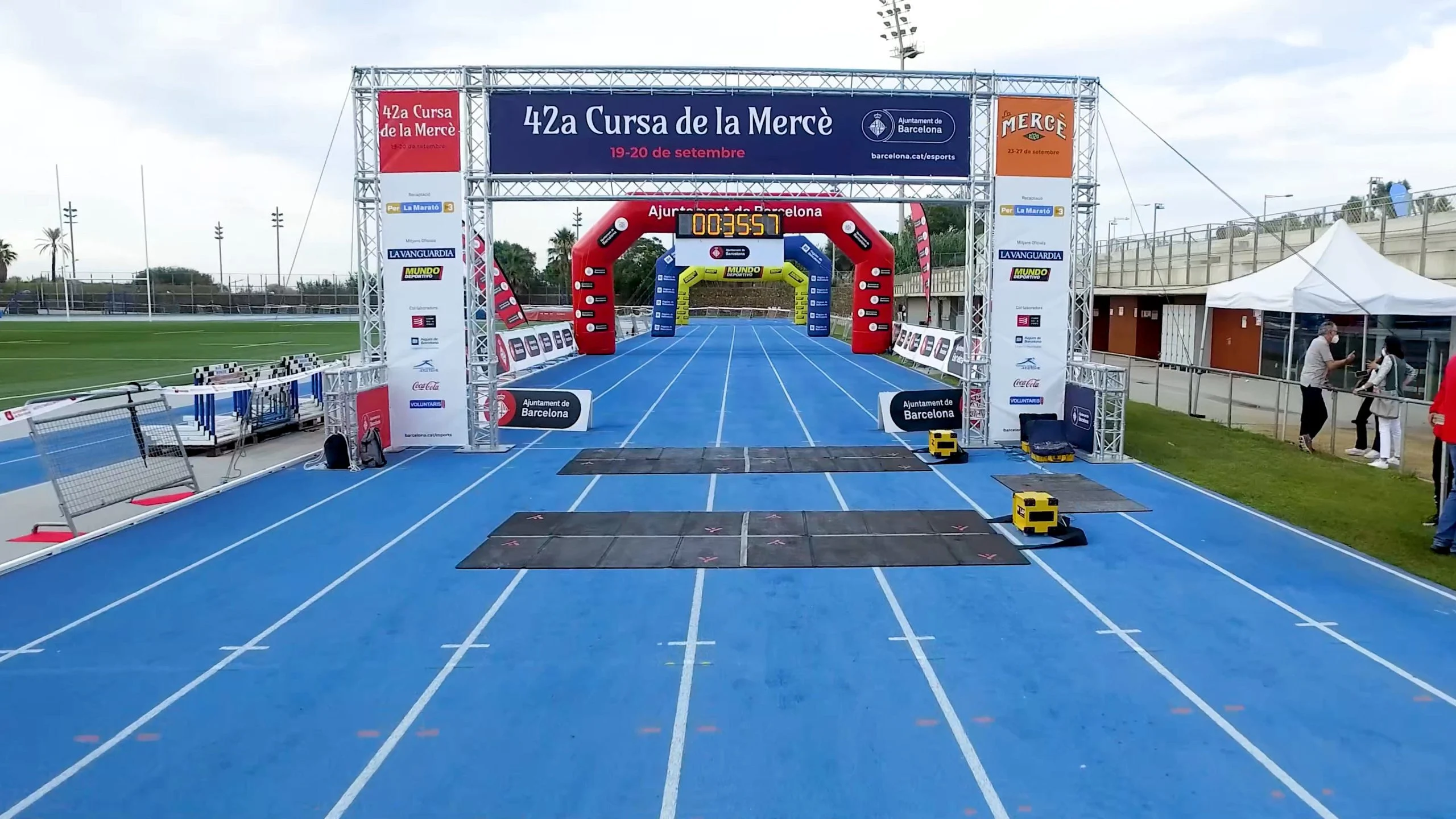 Cursa de la Mercé Barcelona event filming - Droneit