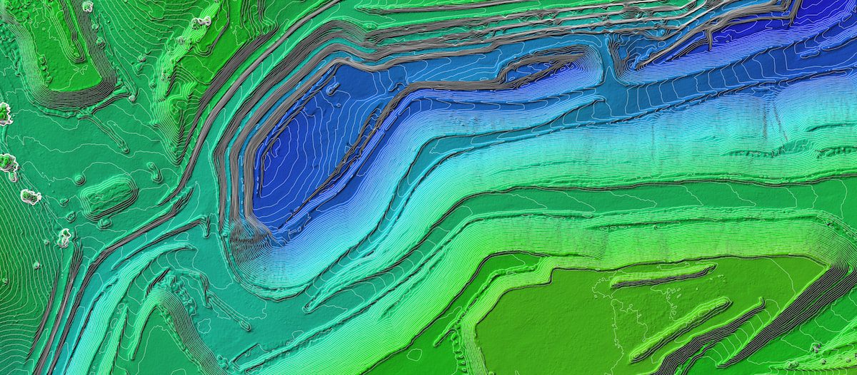Modelo 3D a color de un terreno generado mediante drones para topografía precisa.